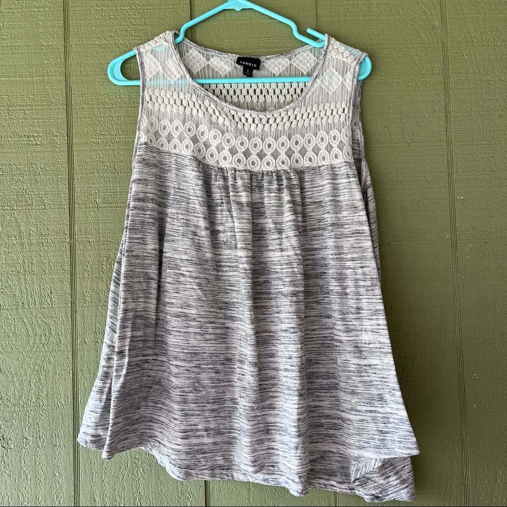 Torrid Heather gray and cream lace yolk tank top